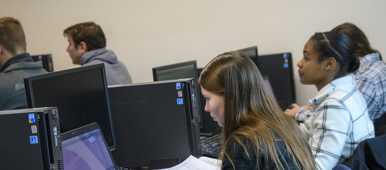 学生s working on a computer